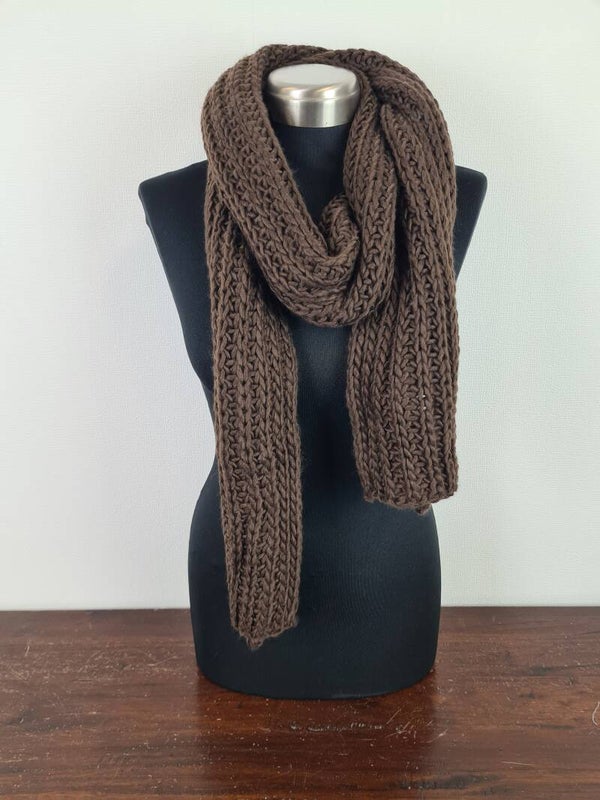 Sjaal gebreid bruin