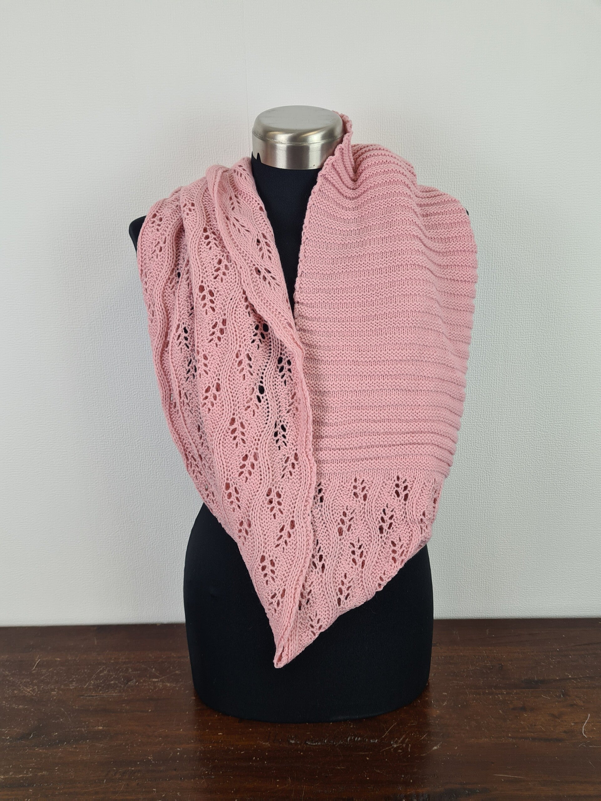 Sjaal gebreid roze