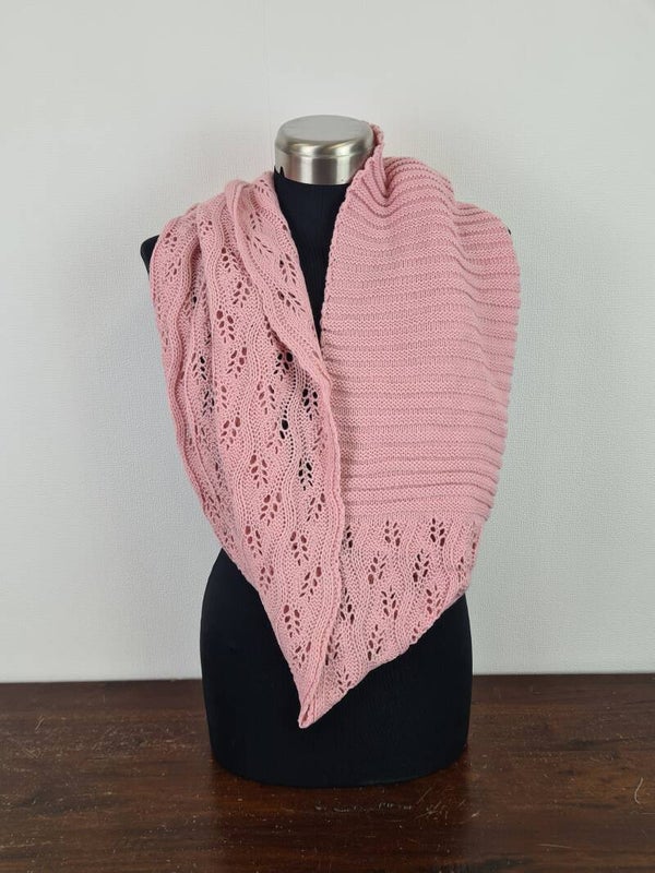 Sjaal gebreid roze