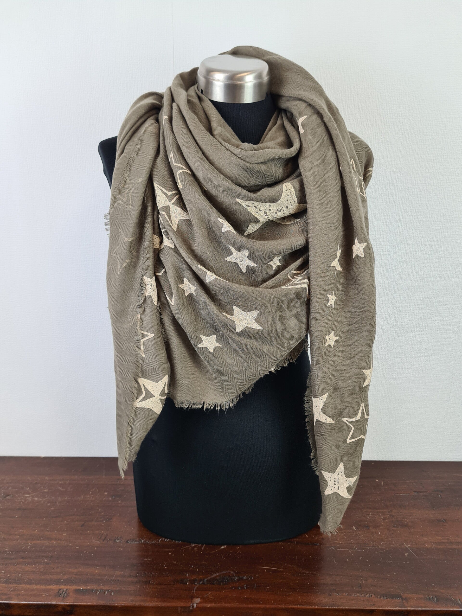 Sjaal groen met sterren