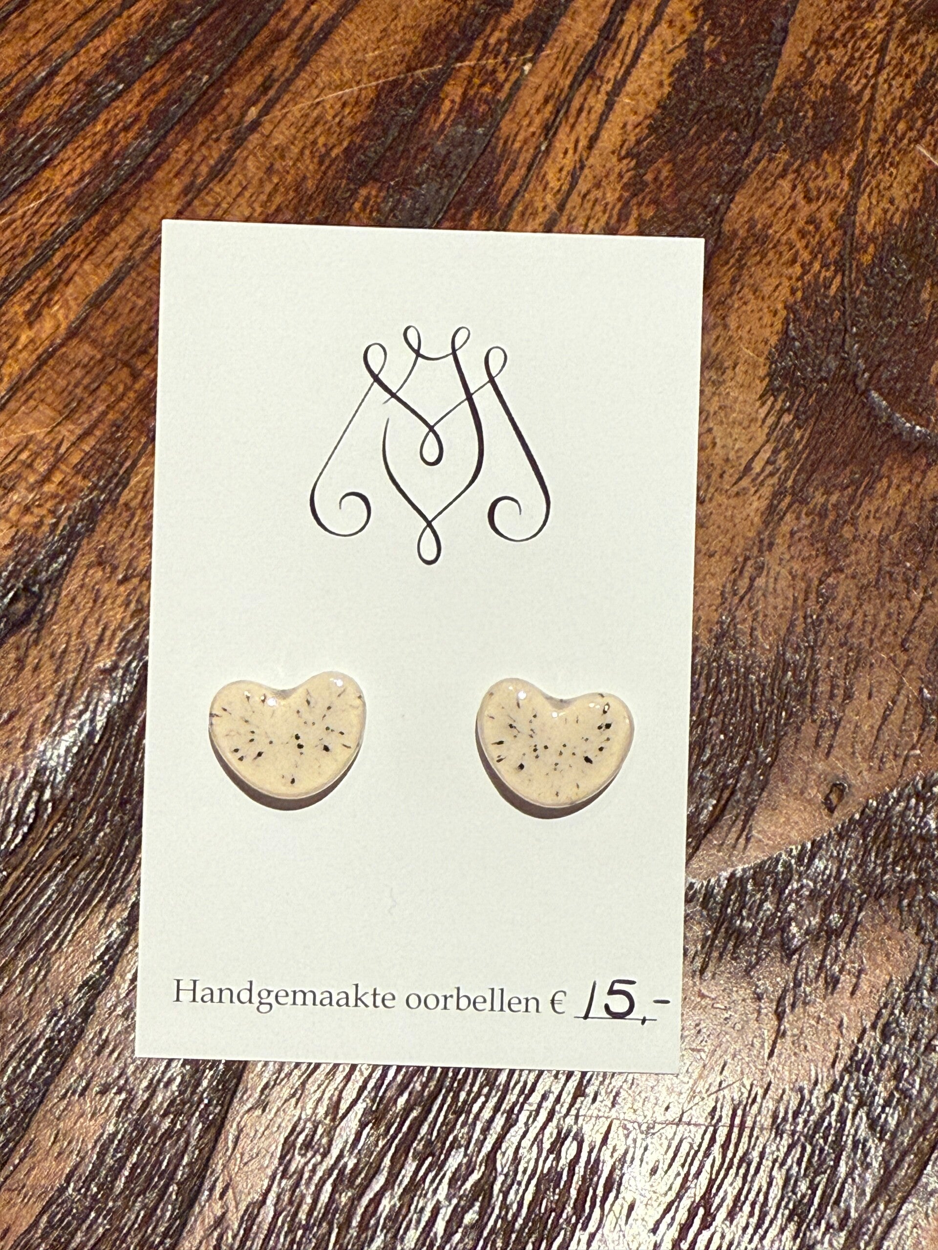 Oorbellen keramiek | Hartjes spikkel