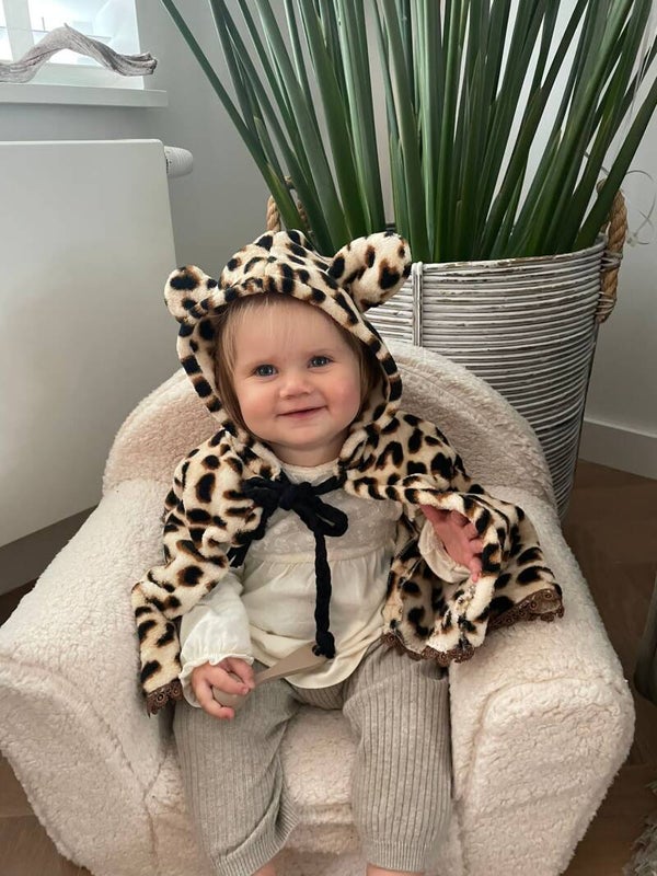 Baby cape luipaard