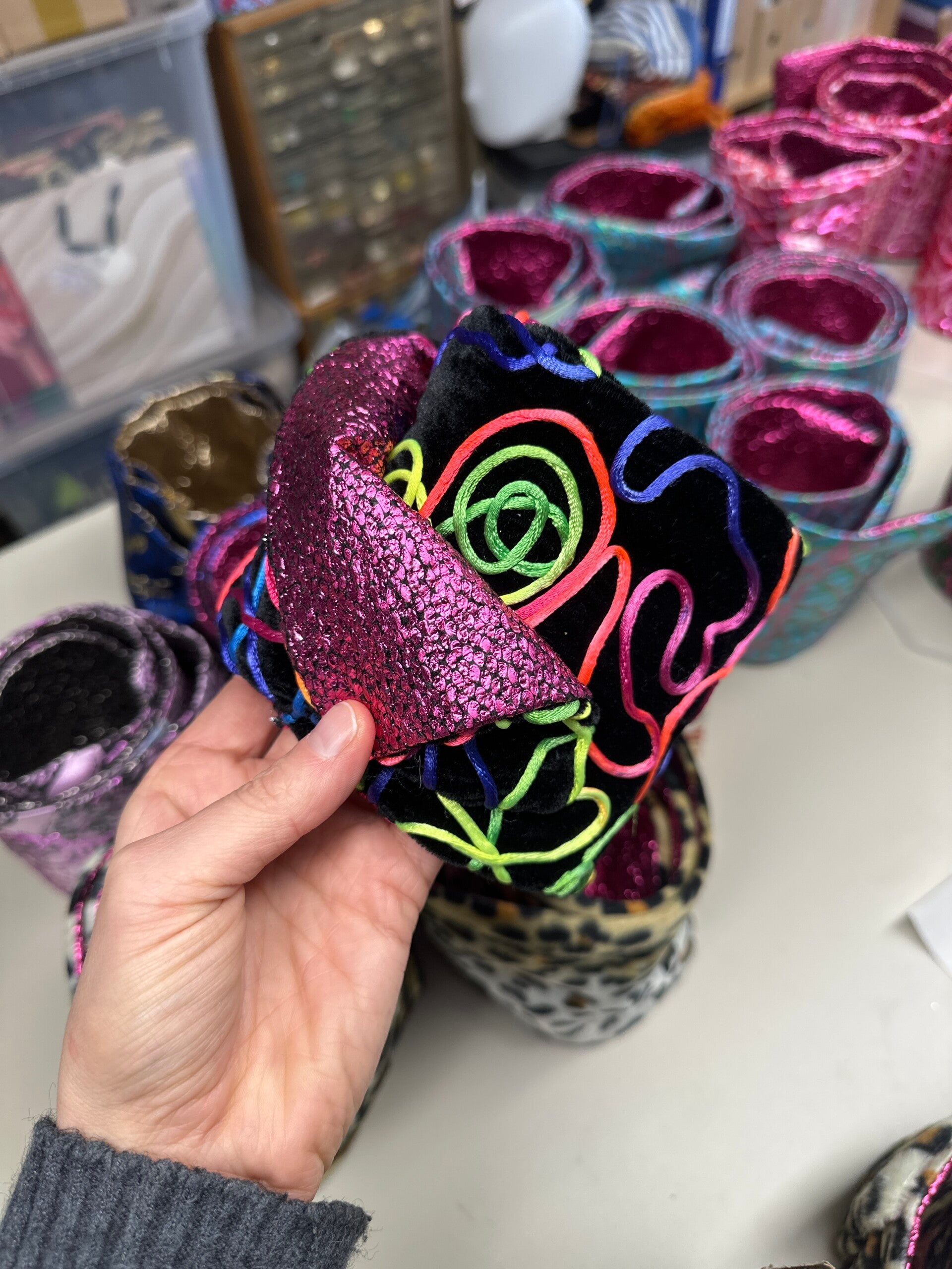 Tulband neon zwart met roze