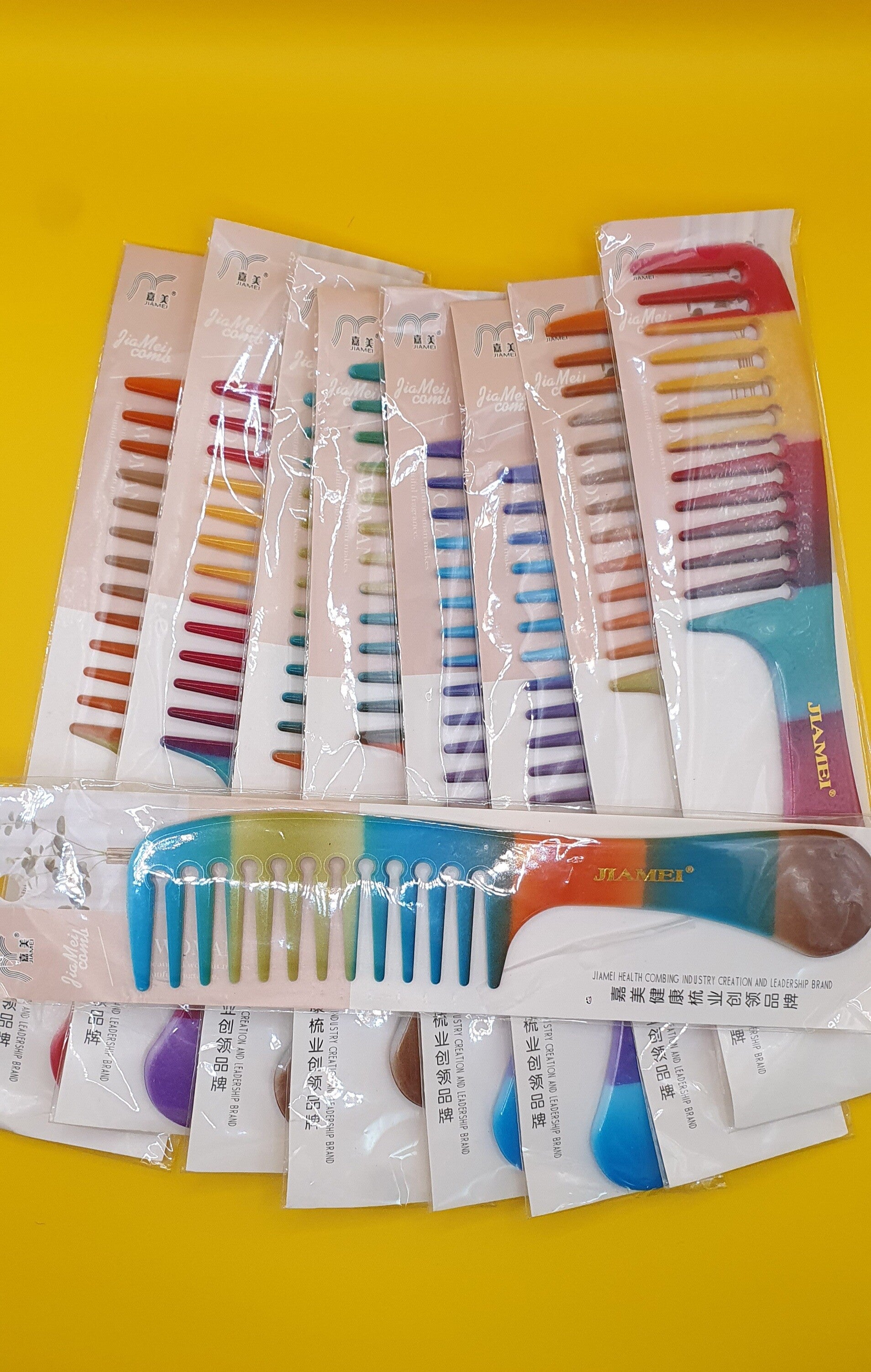 Gros peigne démêlant arc en ciel