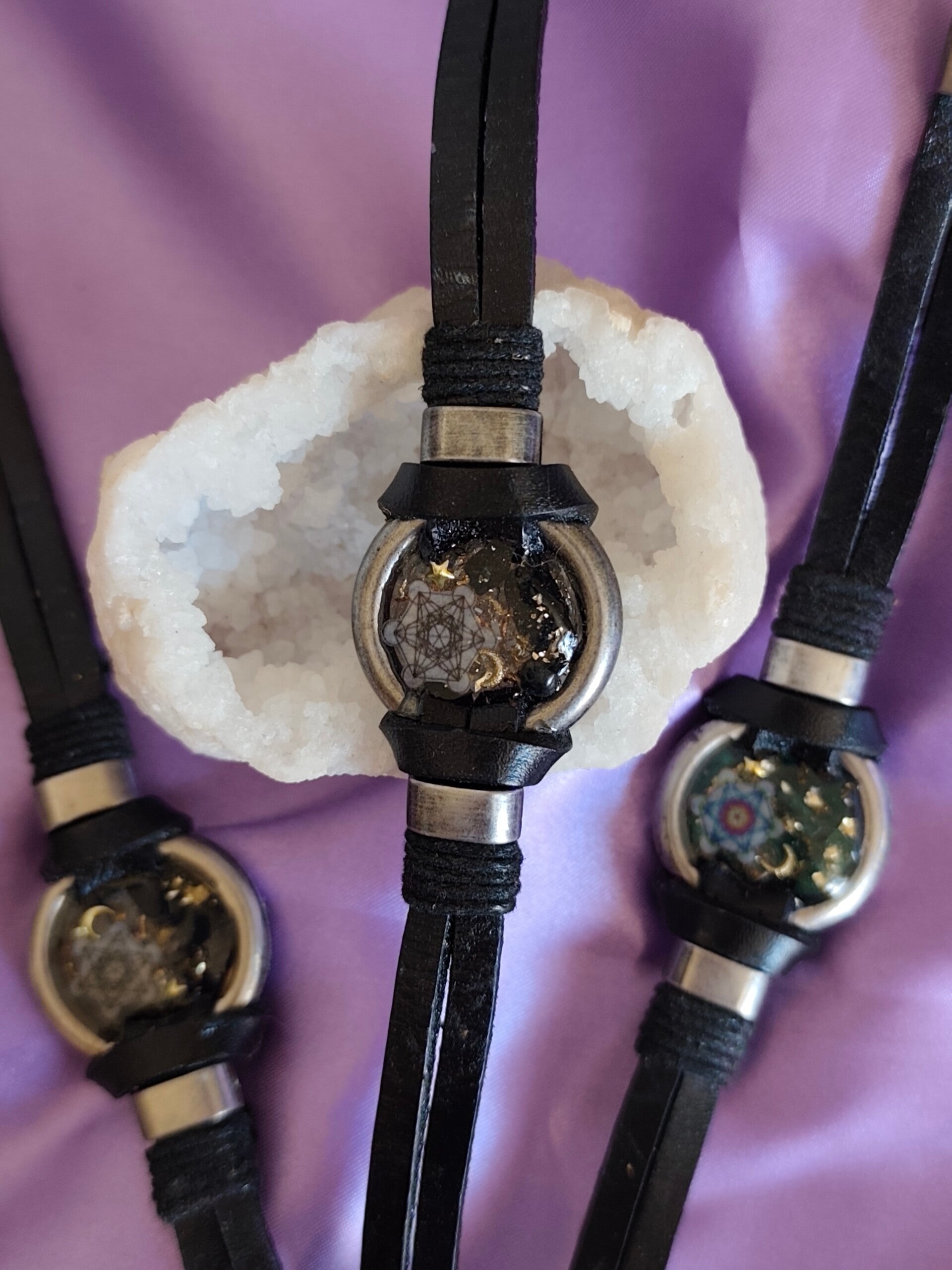 BRACELET CUIR "HOMME"ORGONITE CUBE METATRON