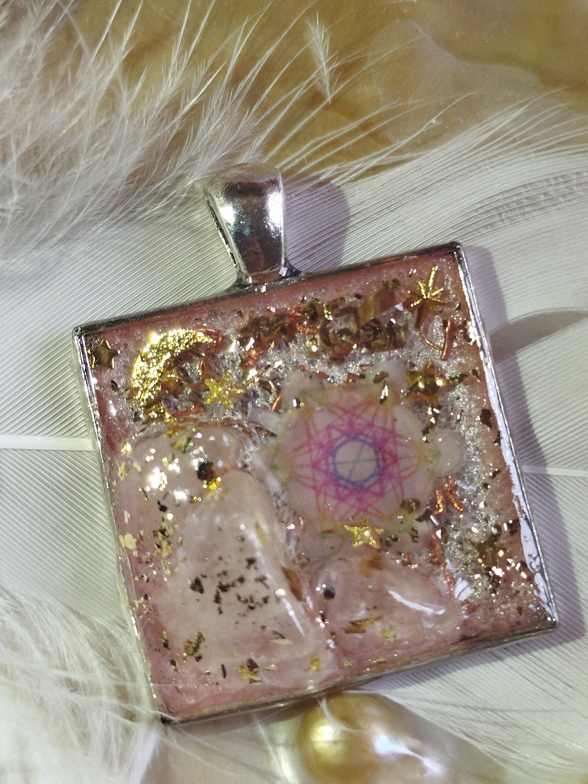 PENDENTIF ORGONITE CUBE METATRON & ARCHANGES