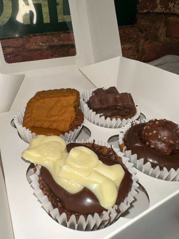 Brownie bombs box of 4