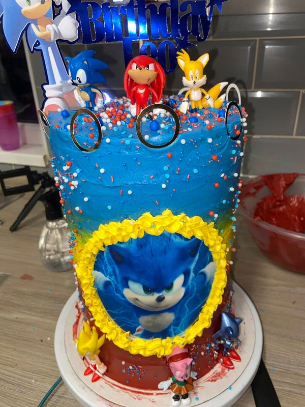 Sonic Birthday Cake(8 layers x 7”) *READ DESCRIPTION BEFORE ORDERING*