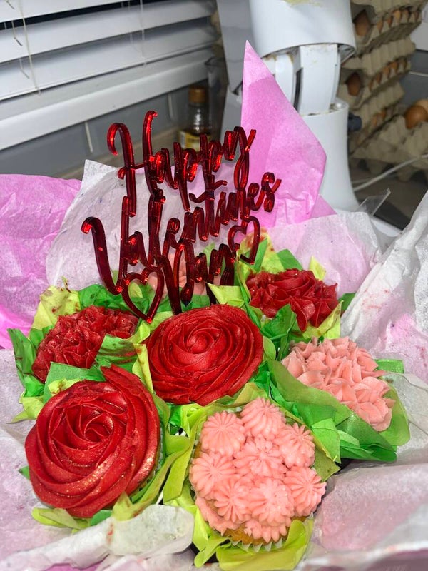 Valentines cupcakes bouquet (RED AND PINK) (pre order)