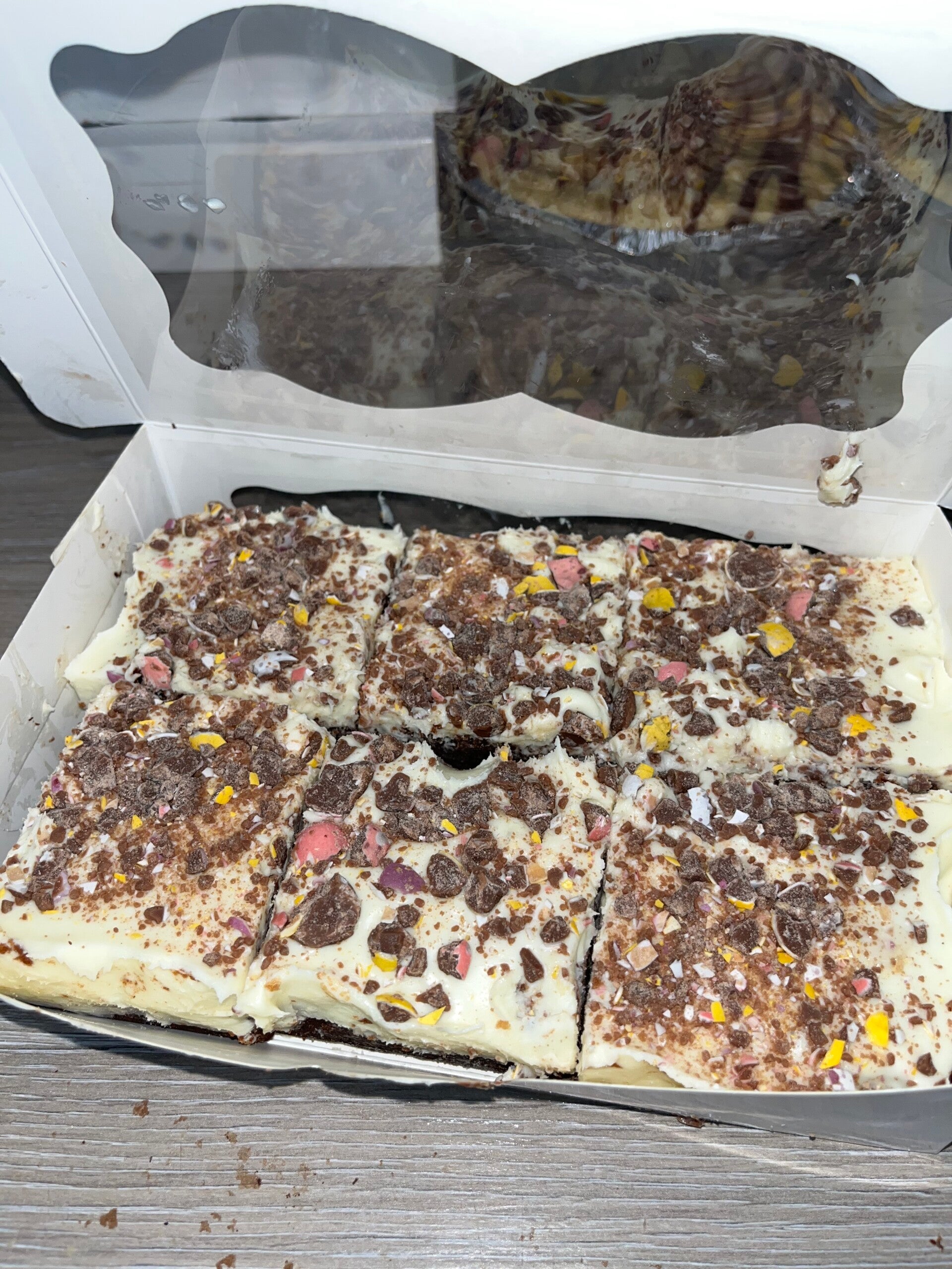 Mini eggs brownie box