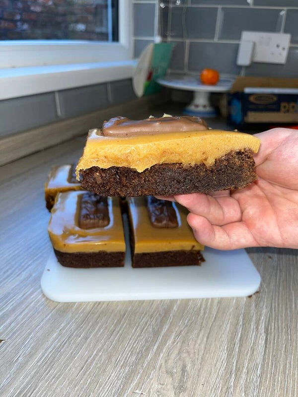Snickers caramel brownies