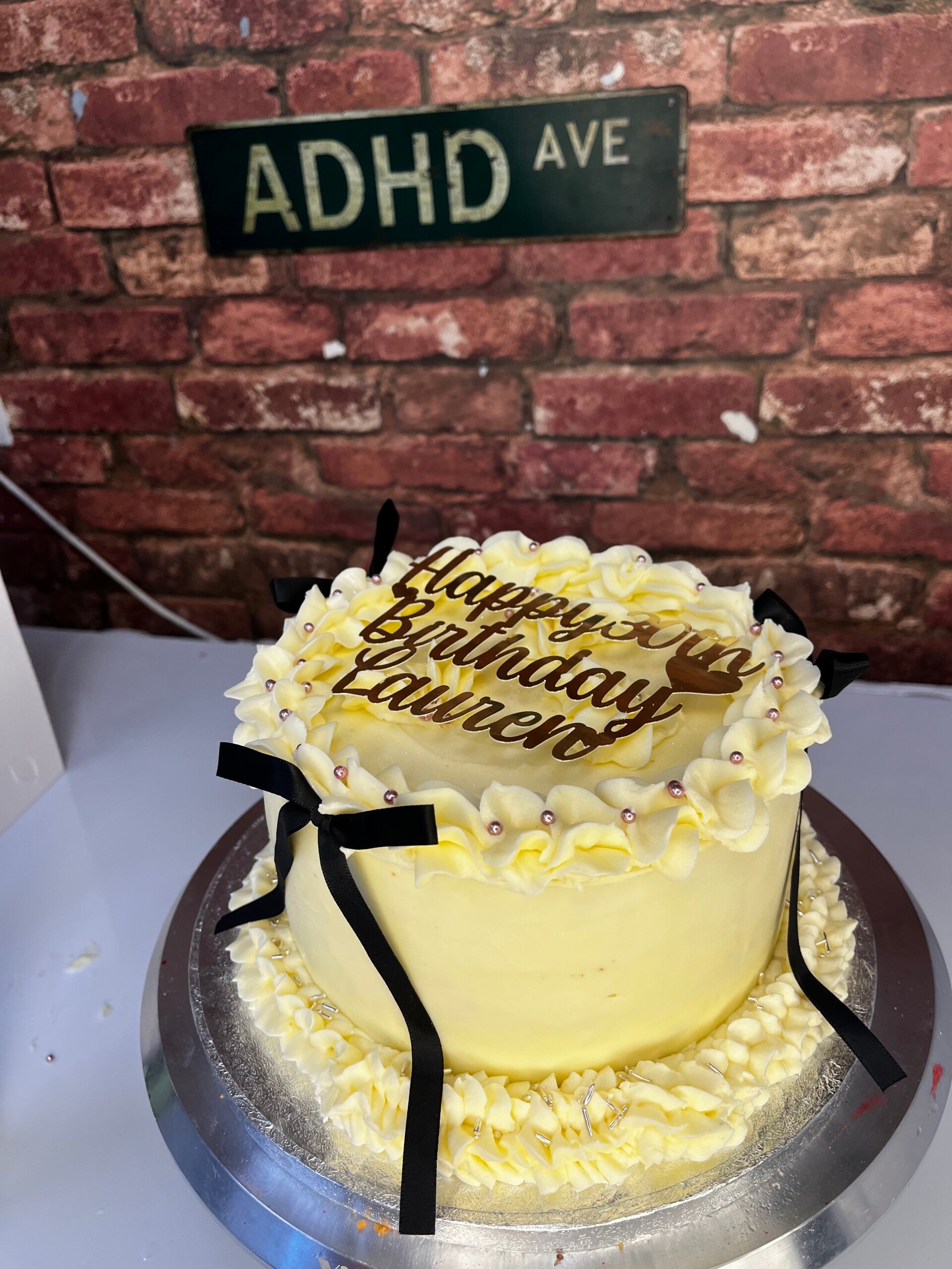 Book in for a 2 layers 8 inch cake