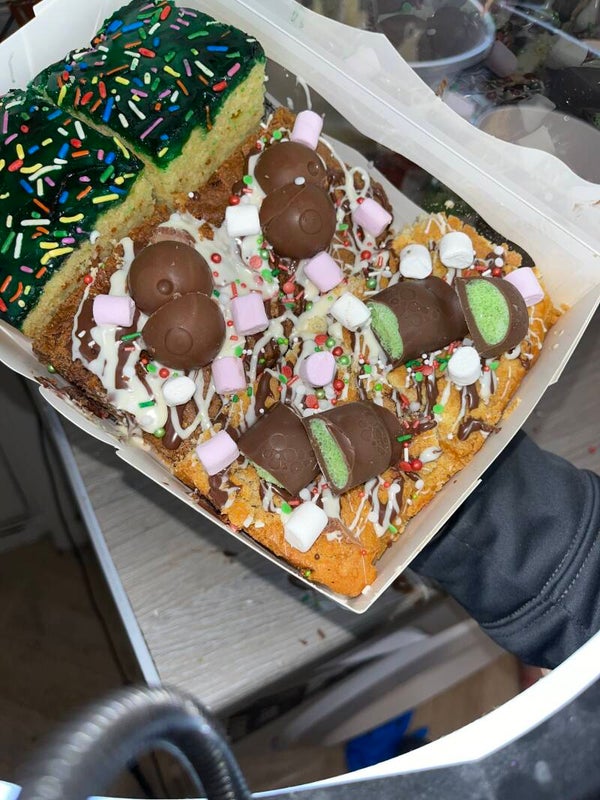 Christmas Treat Box school cake, Lindor and aero (order or pre order)