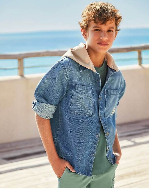 Camicione in jeans con cappuccio