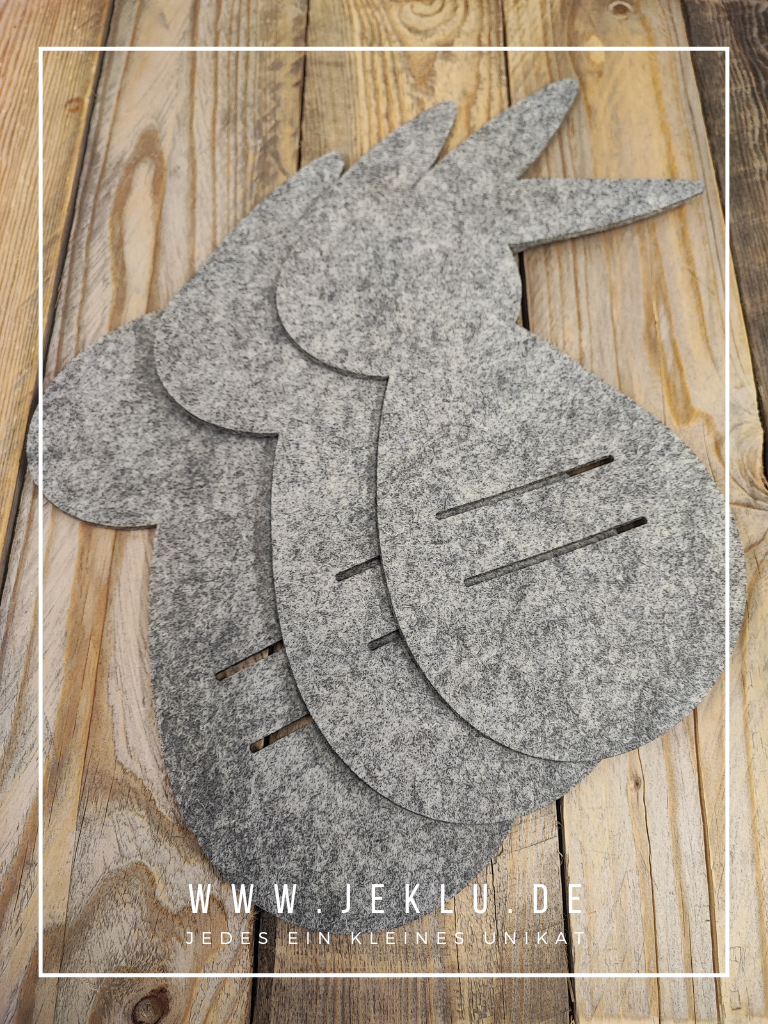 ## Filzrohling - Tischgedeck - Bestecktaschen in Ostereiform mit Hasenkopf