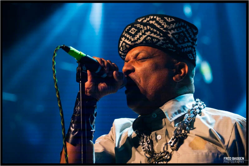 Rudeboy plays Urban Dance Squad ft. DJ DNA