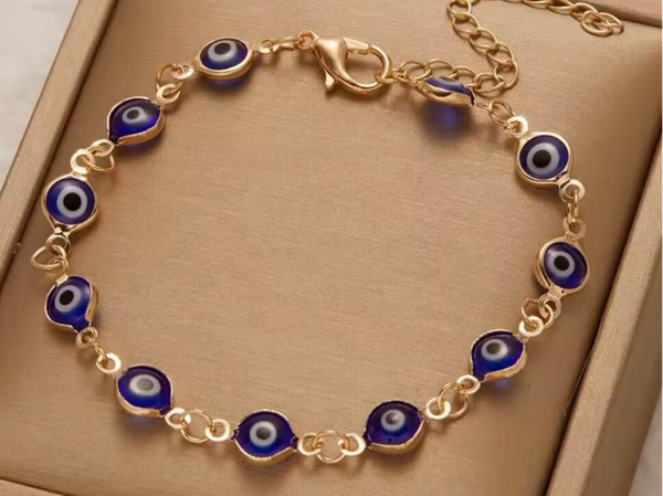 Purple evil eye bracelet for women