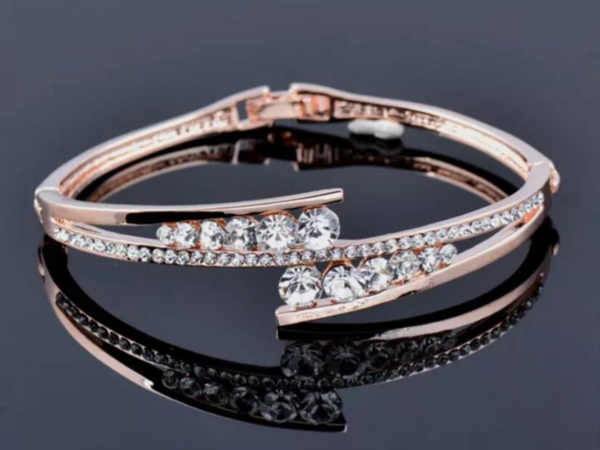 Geometrical Diamond Bracelet