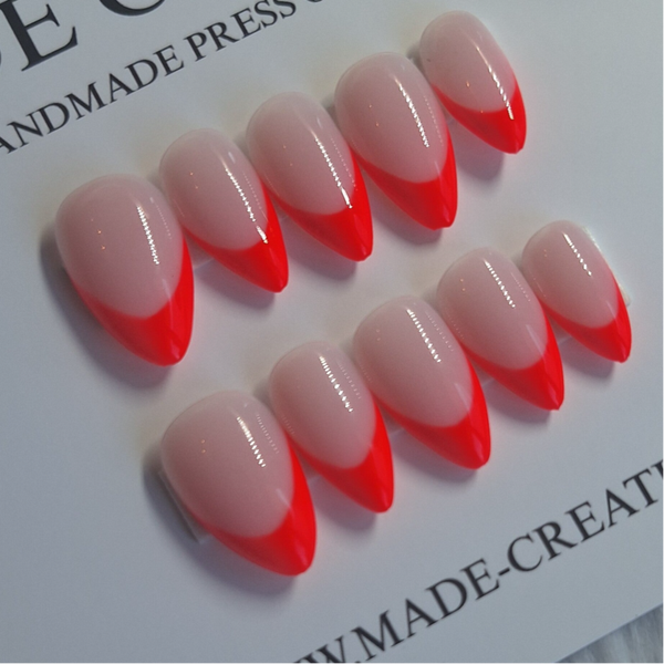 French manicure neon rood.