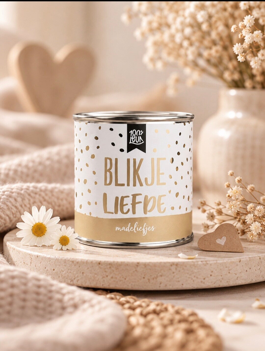 blikje liefde (gevuld met madelief zaadjes)