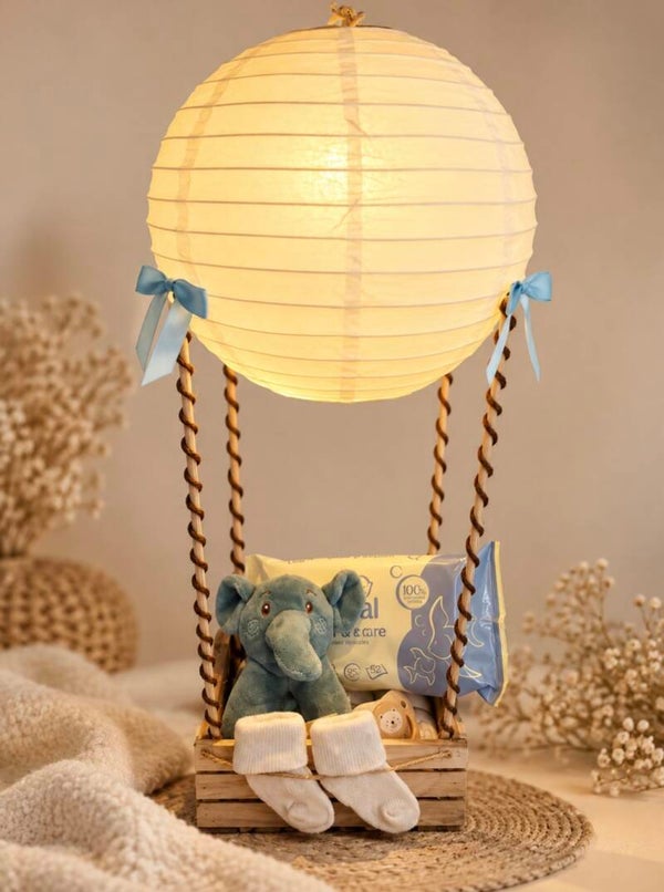 kleine luchtballon met lichtje