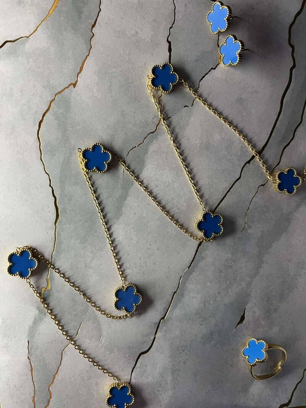 Ensemble boucle d'oreille bague et collier