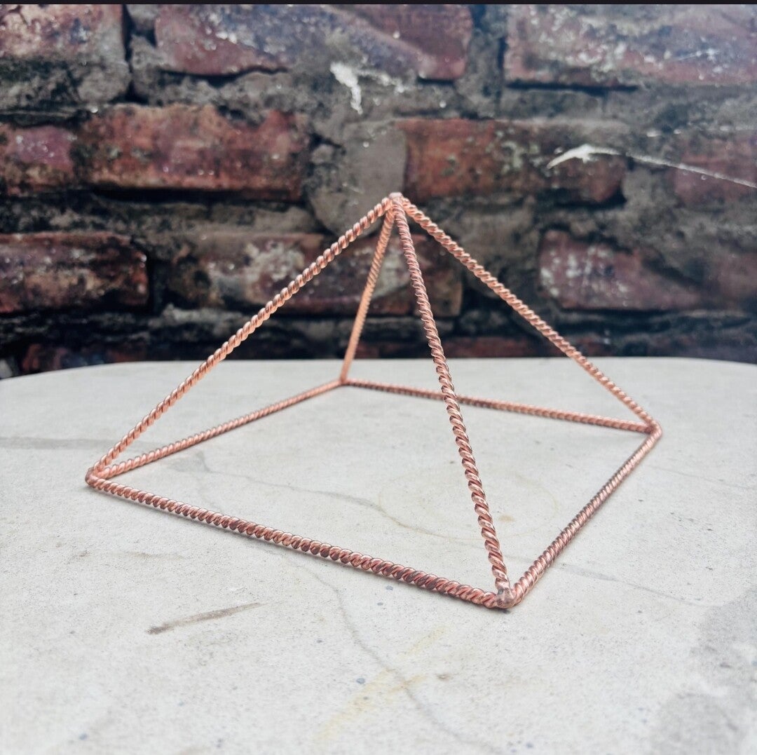 Koperen tensor piramide