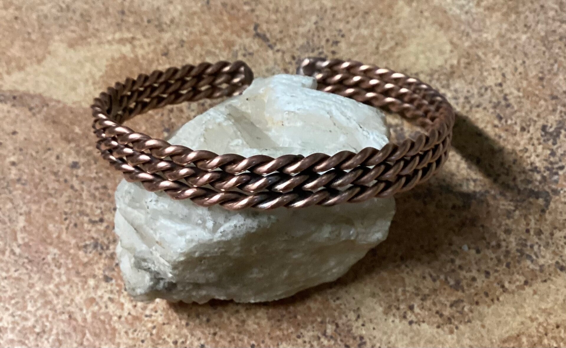 3 draads gedraaid koperen tensor armband