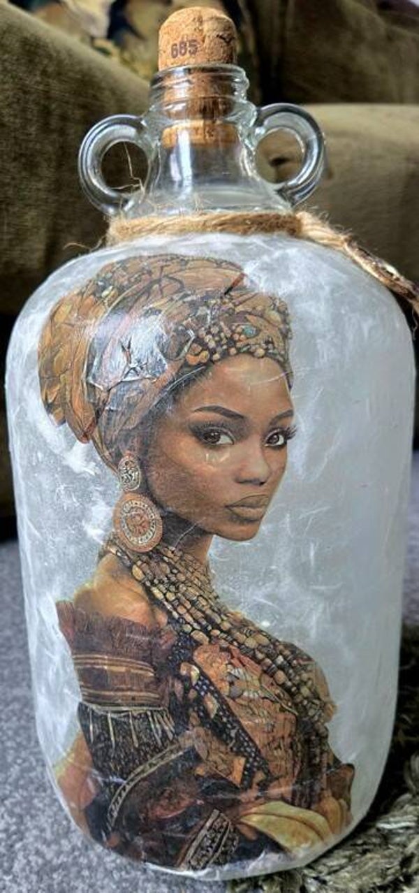 Demi John Decoupage