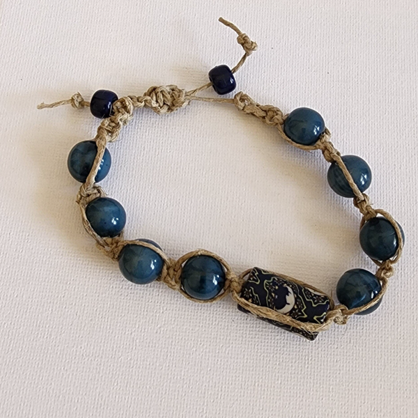 Macrame hemp beaded bracelet