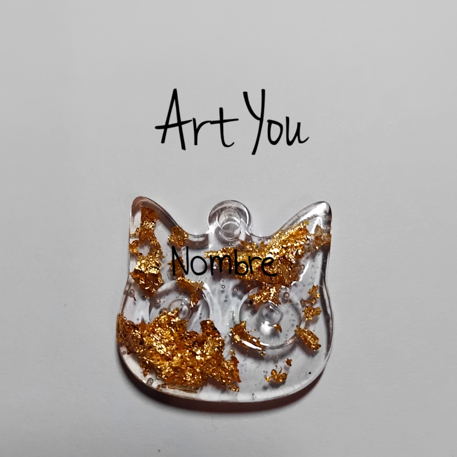 Cara de gato con ojos