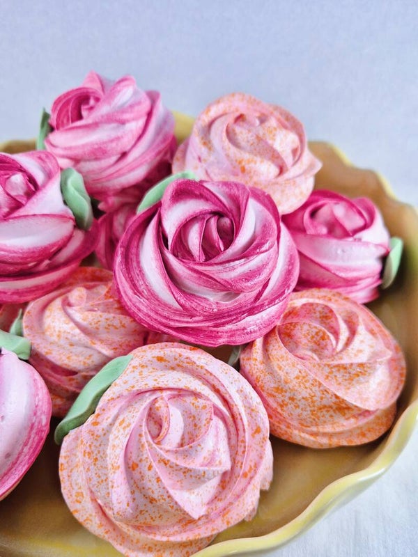 Meringue rozen 6 st.