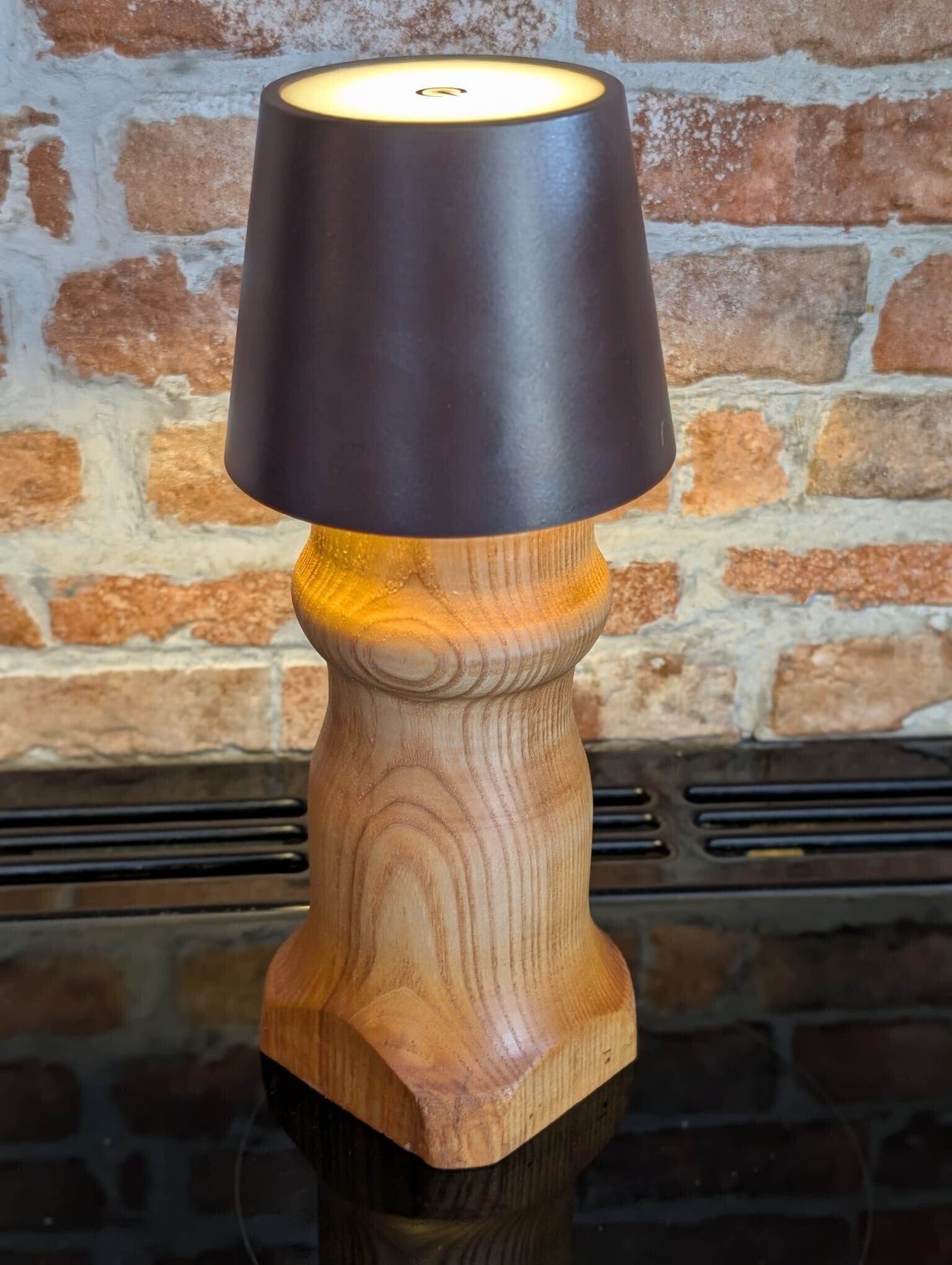 Rechargeable Oak Lamp