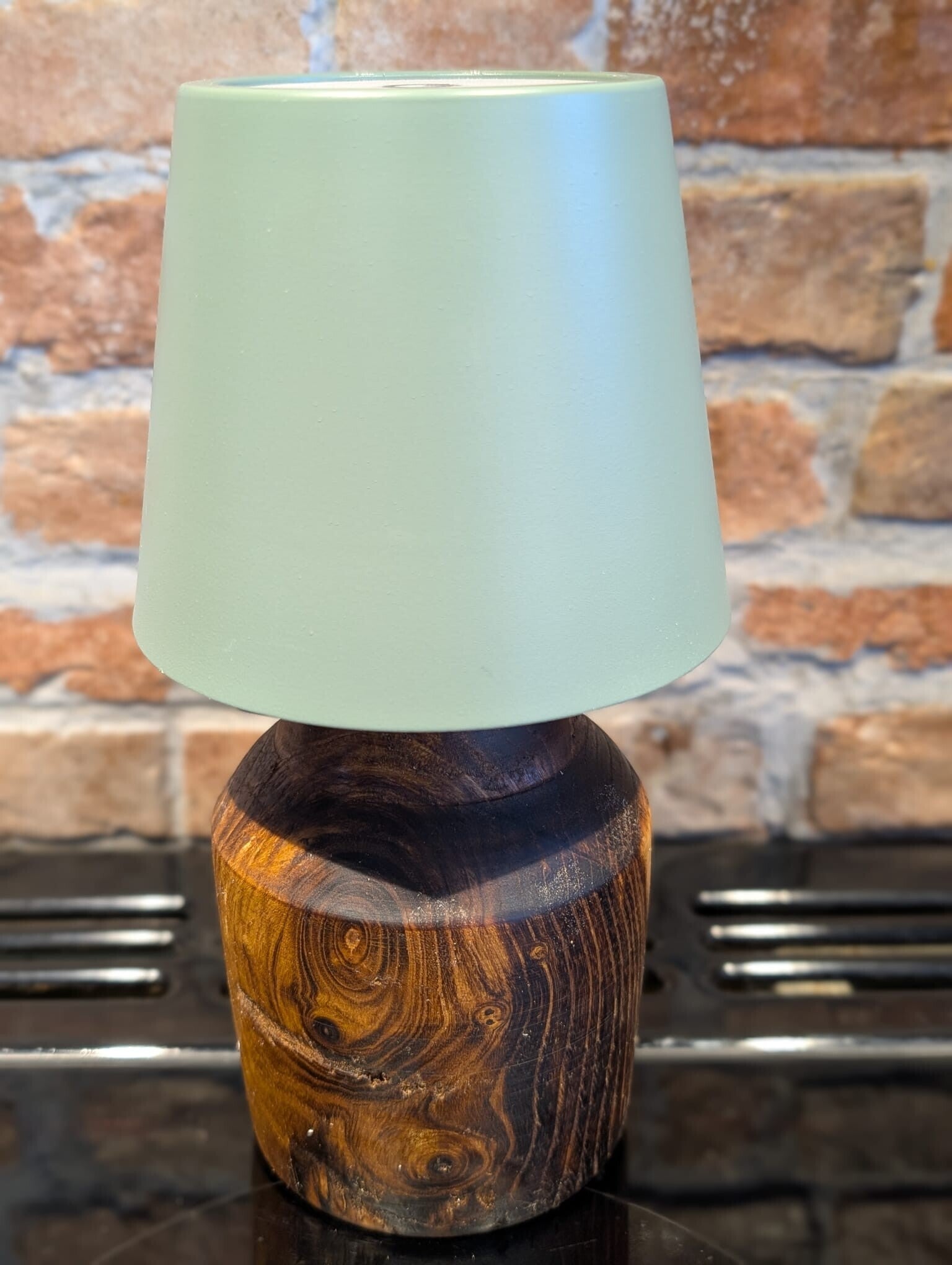 Rechargeable Laburnum Lamp