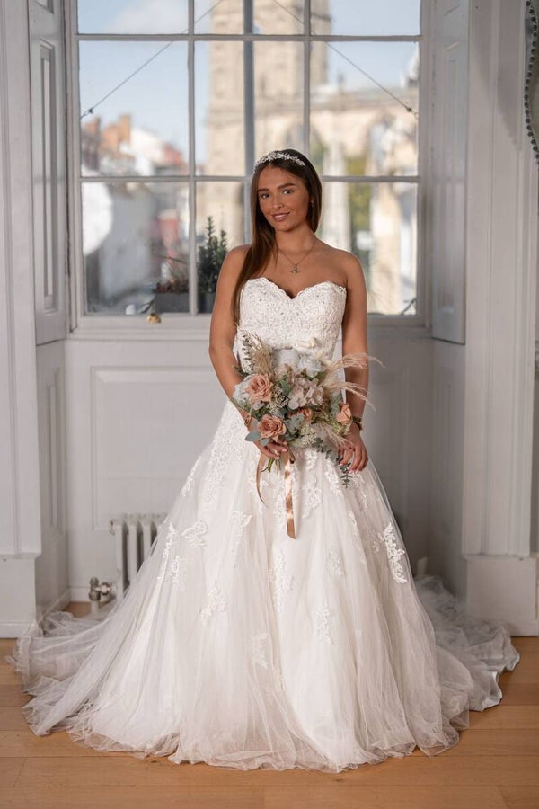 Harmonie Collection - Size 16