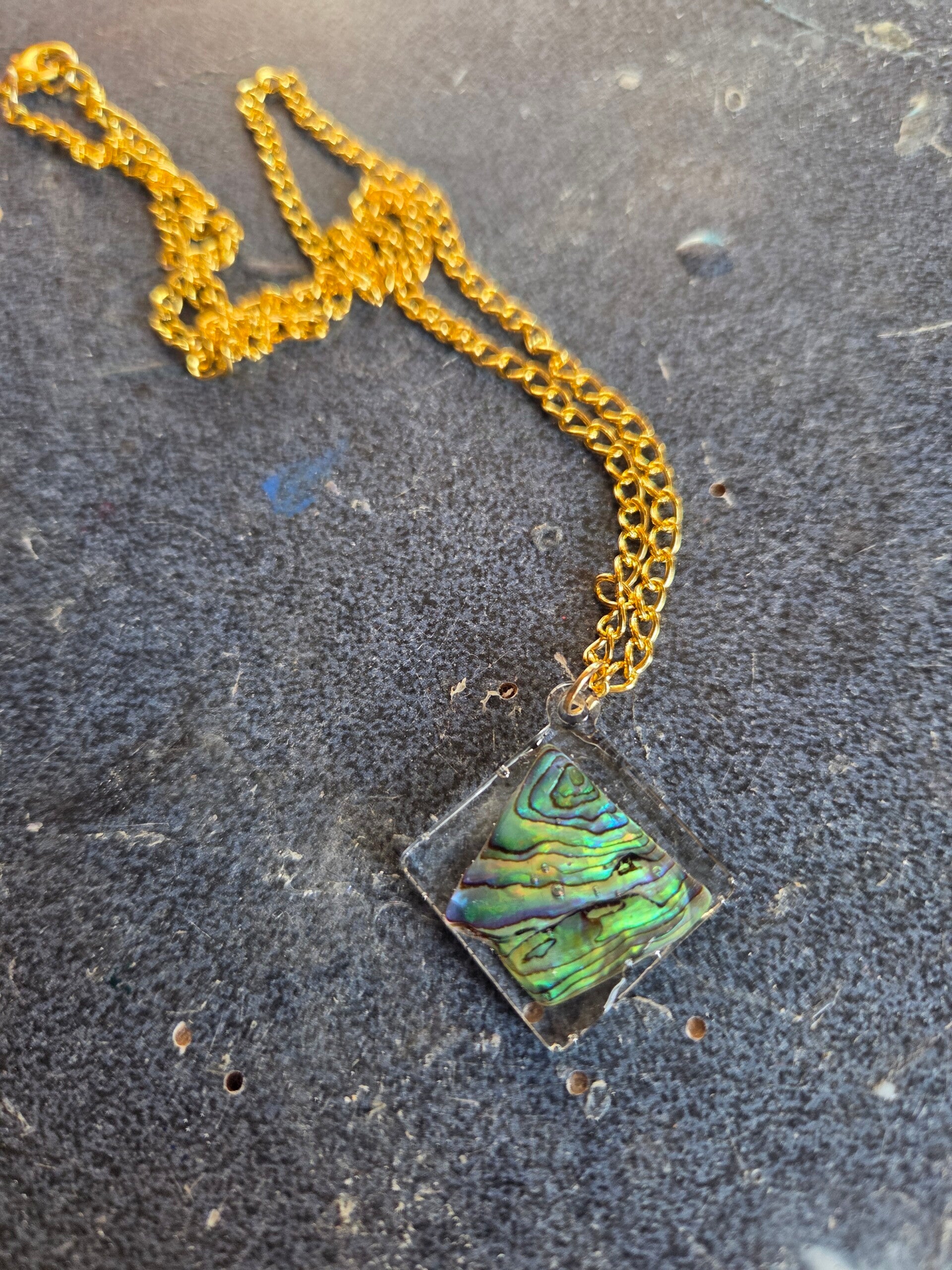 Diamond Paua