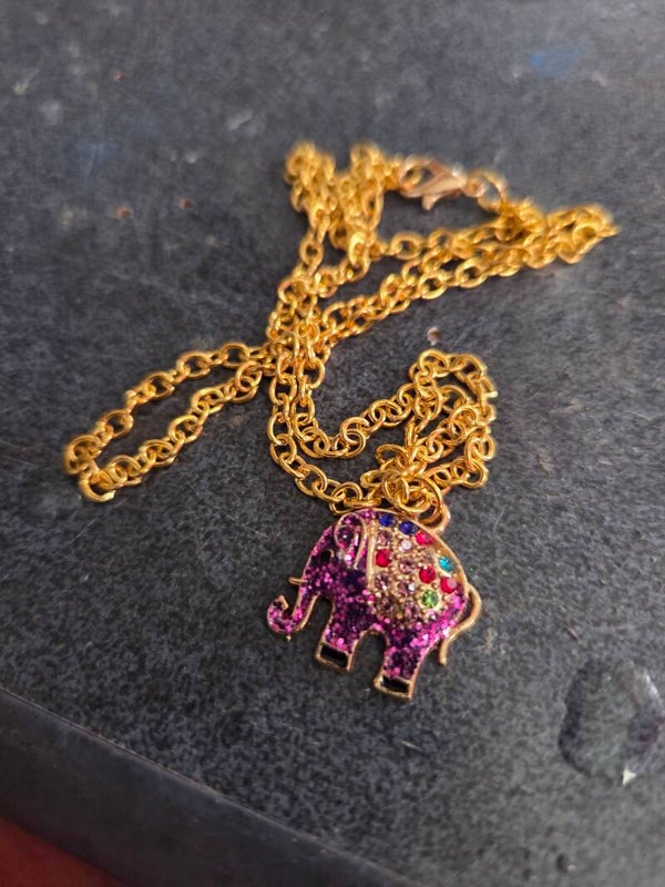 Sparkly Elephant Pendant