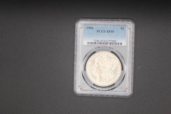1$ - Morgan - 1904 in PCGS Coin Flip - XF45