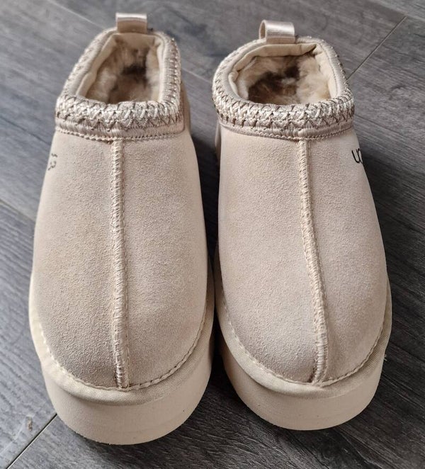 UGG Light Beige Tasman Platform Slippers