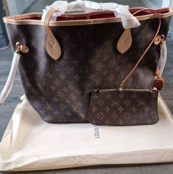 LV 2 PIECE BAG SET BOXED