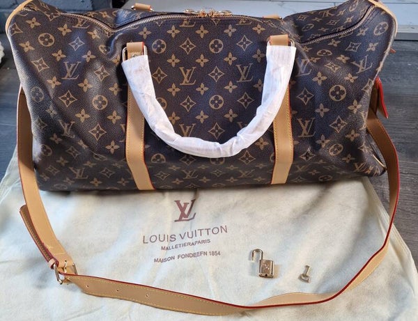 Louis Vuttion Travel Bag