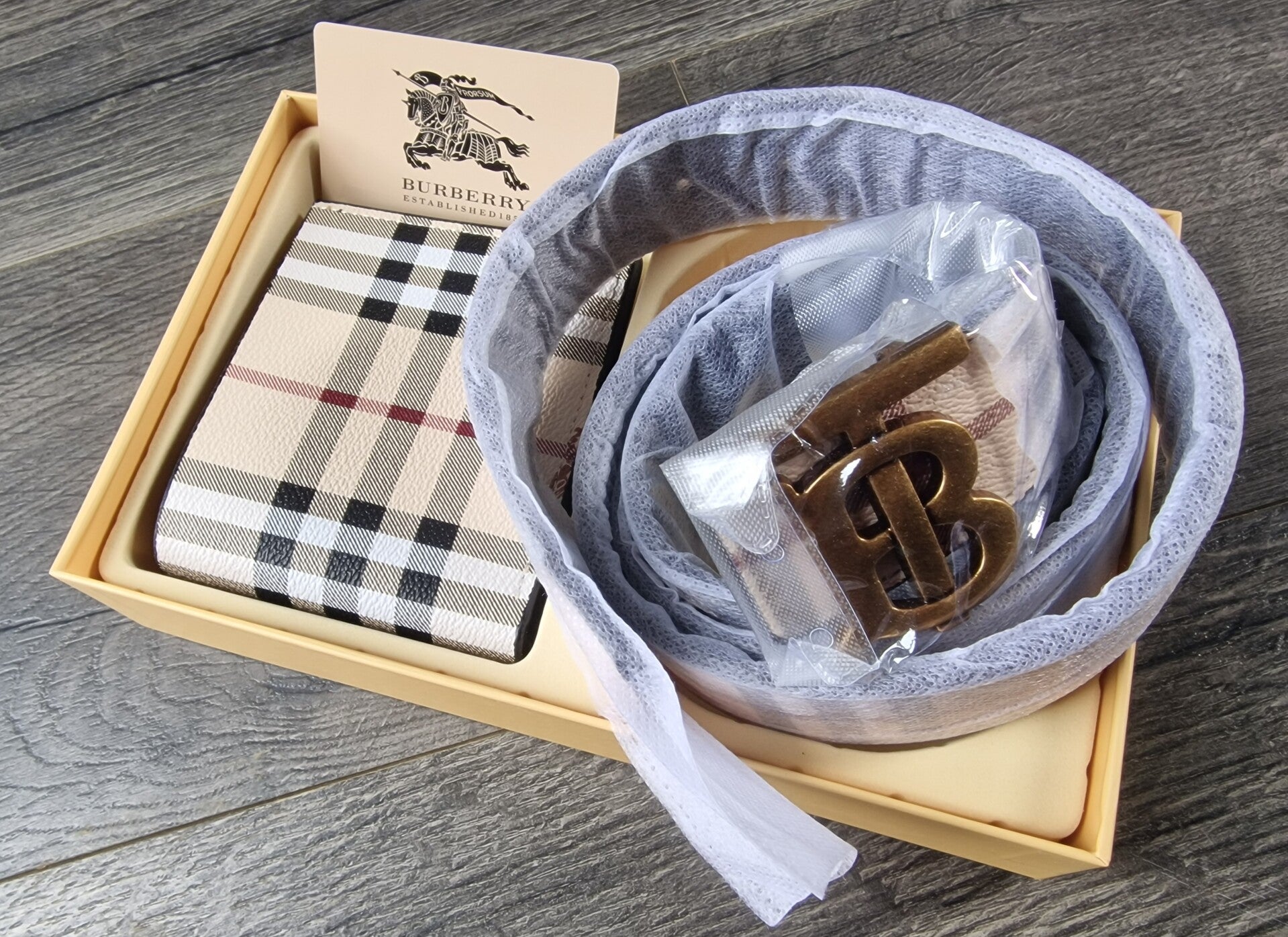 Burberry Wallet & Reversible Belt Set