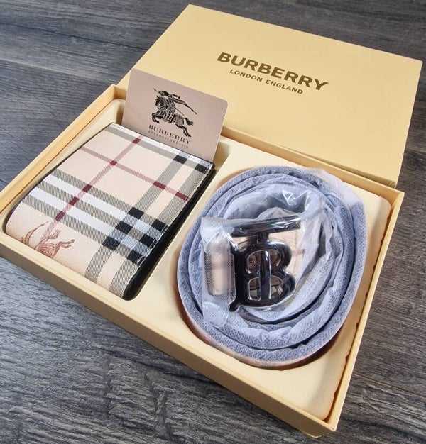 Burberry Wallet & Reversible Belt Set