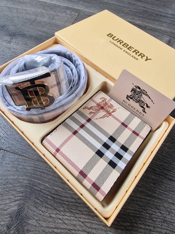 Burberry Wallet & Reversible Belt Set