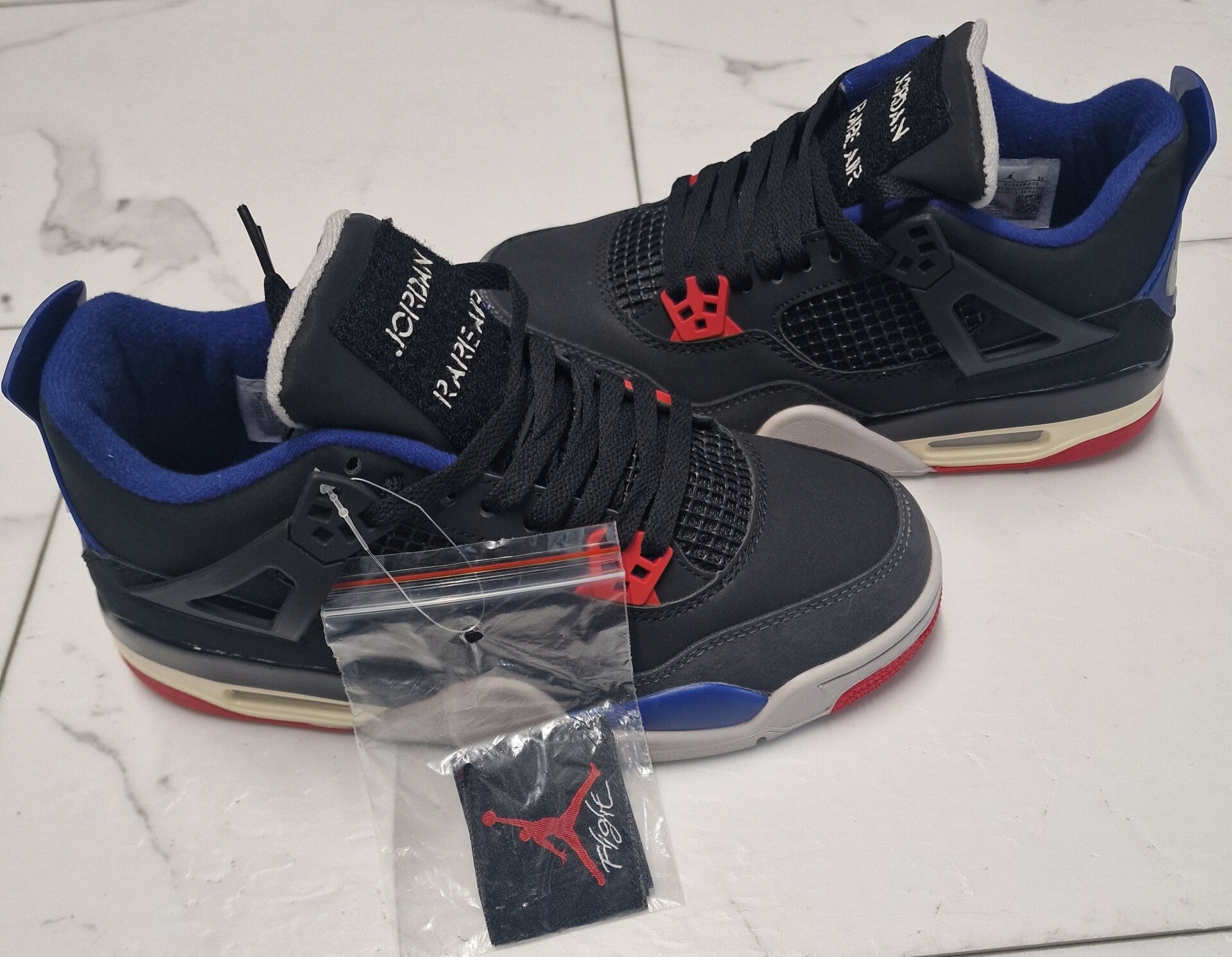 Air Jordan Retro 4 Trainers Rare Air - SIZE 6
