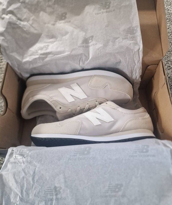 NEW BALANCE TIMBERWOLF 323