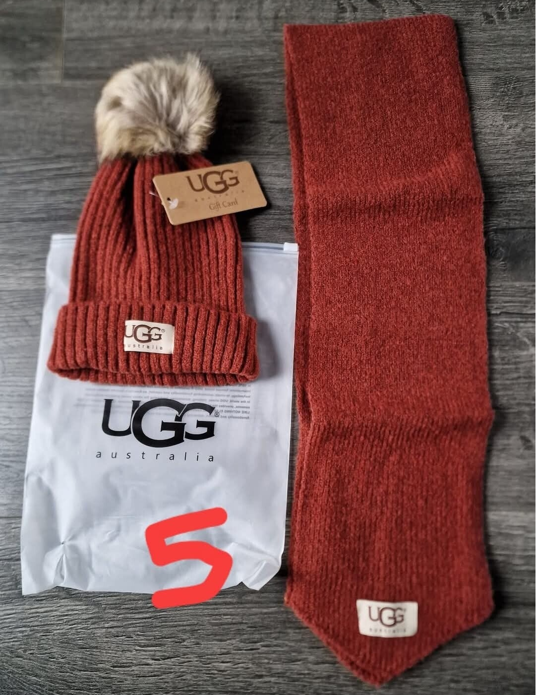 UGG Young Kids Hat and Scarf Set