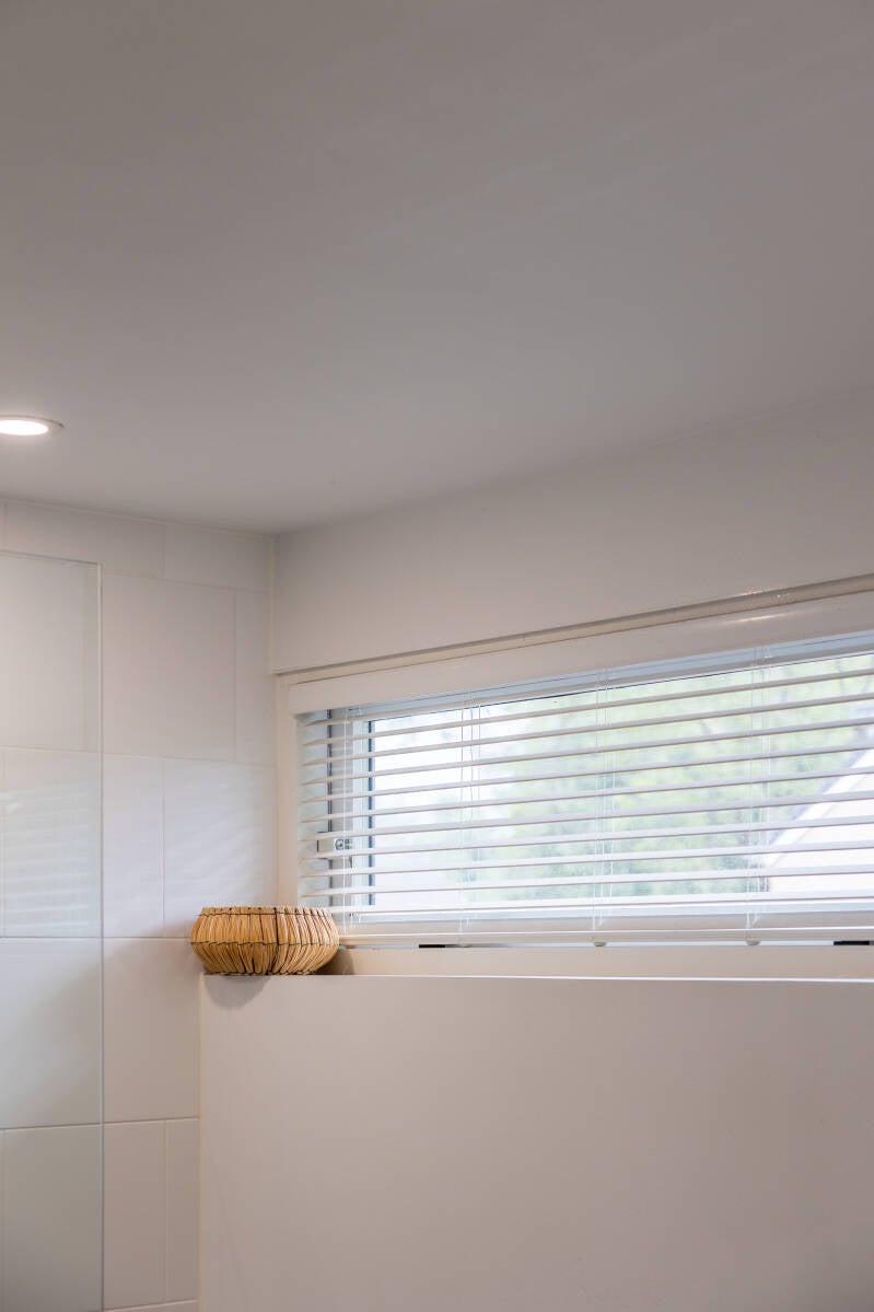 Badkamer make-over met verf Zo geef je jouw badkamer een nieuwe sfeer met kleur