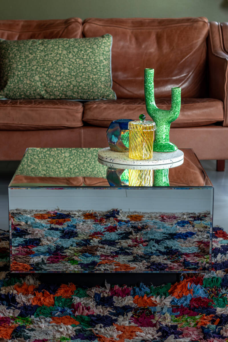 Mix de mooie woonaccessoires van je favoriete merken Soms kun je niet kiezen en gelukkig hoef je meestal ook niet te kiezen. Juist een eigen mix van mooie woonaccessoires van verschillende merken, maakt jouw interieur uniek. Ik combineer zelf er lustig op