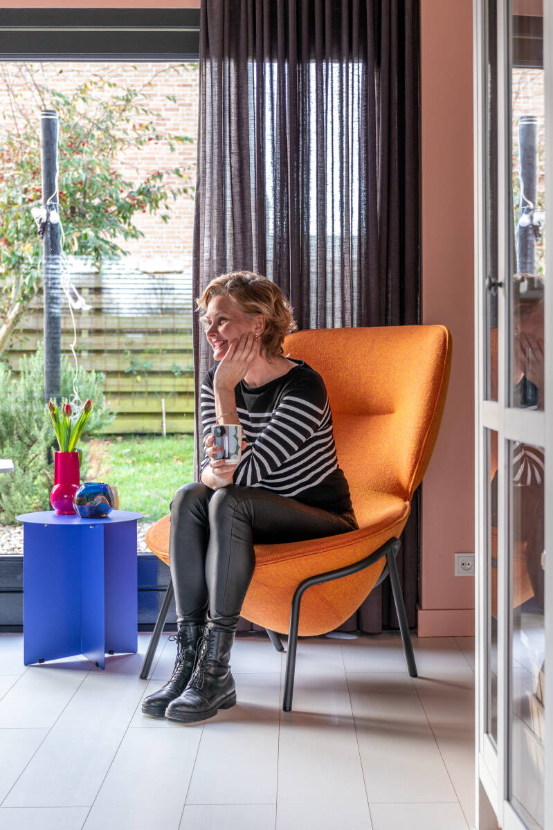 Een nadere kennismaking met Moon. Een nieuwe design fauteuil in de Artifort collectie!